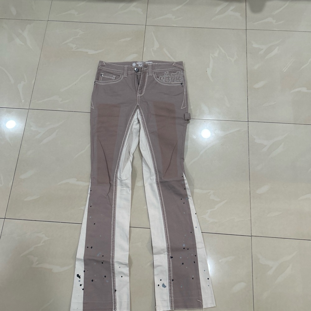 Two-Tone Flared Jeans